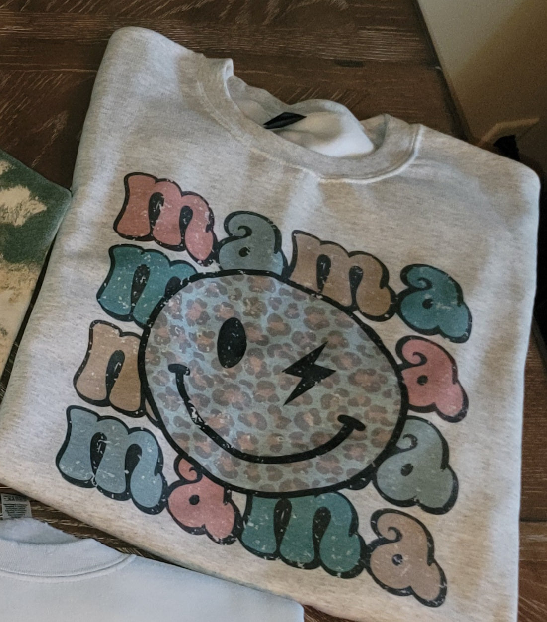 Retro Mama-Crewneck